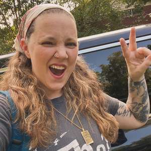 Meet your Posher, Olivia